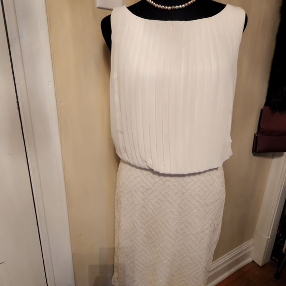 Dress - Picture 2 of 6